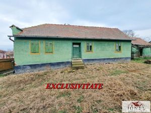 Vanzare casa veche in Ohaba -1400 mp teren  - imagine 1