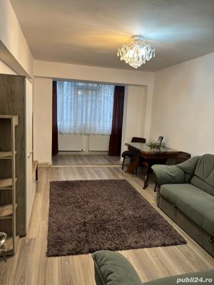 Persoana fizica închiriez ap. 2 cam. dec., et. 1, zona Doja, 2000 lei