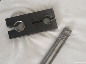 Vand Ax furca presa Claas Rollant 46 , 66 , 240 , 250