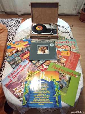 Vand placi vinil si pickap