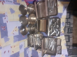 cutii de inox și ustensile 