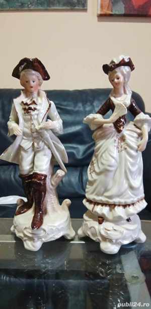  2 Superbe  Bibelouri pereche ,still Victorian din porțelan Englezesc . 