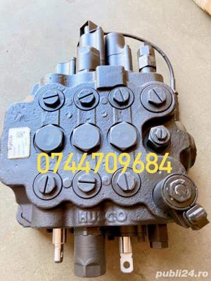 Distribuitor fata si spate pentru 3cx si 4cx JCB - imagine 2