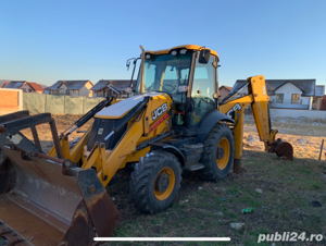 Ofer servicii cu buldoexcavator