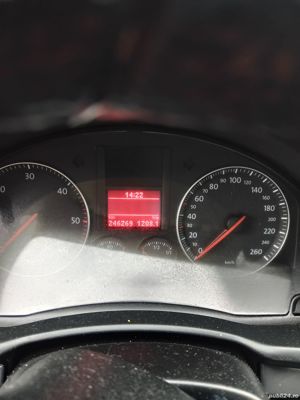 Volkswagen Jetta 1,9 TDI 105Cp Proprietar fab. 2006 - imagine 6