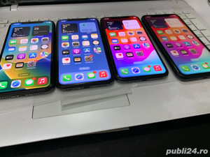 CUMPAR TELEFONE cu display crapat , defect, fara imagine .  Detalii in anunt.  