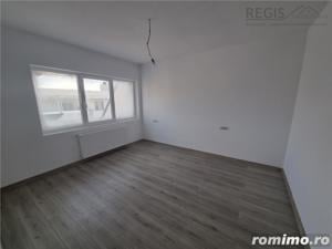 Apartament spatios de doua camere zona Sanpetru - imagine 2