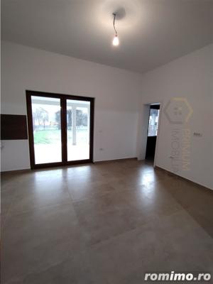 Duplex - zona excelenta - toate utilitatile - terasa mare - balcon - imagine 9