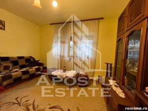 Apartament cu 2 camere, cu garaj si boxa,situat in zona Dambovita - imagine 2