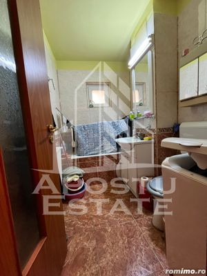 Apartament cu 2 camere, cu garaj si boxa,situat in zona Dambovita - imagine 7