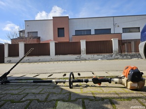 Foarfeca de tuns gard viu si plante la înălțime  Stihl