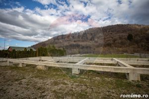 Teren intravilan cu panorama la muntii Bucegi și acces la lac - imagine 7