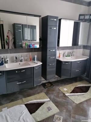 Casa de vanzare - 7 camere cu anexa si garaj pentru doua masini - imagine 5