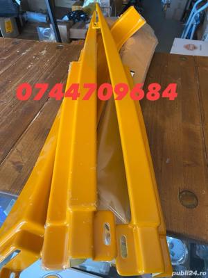 Grilaj ,scari, capote , aparatori pentru JCB - imagine 6