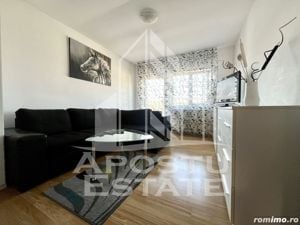 Apartament cu 2 camere, decomandat, balcon deschis, zona Soarelui