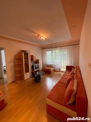 Vand apartament foarte bine pozitionat - imagine 2