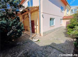 Casa cu 4 camere curte proprie si garaj in Sibiu zona parc Sub Arini - imagine 2