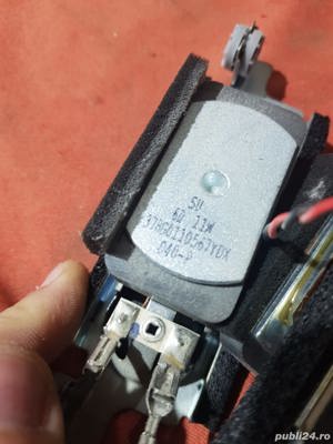 set 2 difuzoare 378g0110567ydx 6ohm 11w de pe tv Philips 32pfh4100 - imagine 3