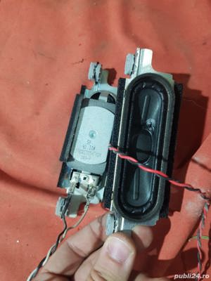 set 2 difuzoare 378g0110567ydx 6ohm 11w de pe tv Philips 32pfh4100 - imagine 2