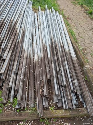 Vand stalpi metalici