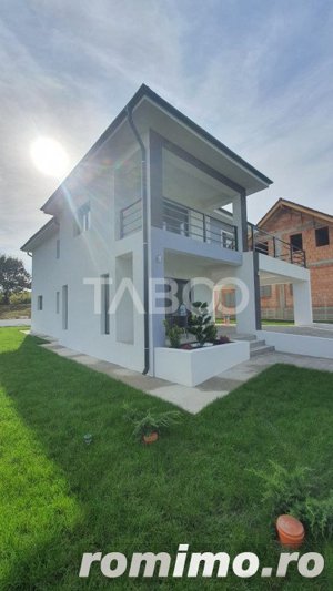 Casa moderna constructie noua 5 camere 3 bai 240 mp Tocile - imagine 16