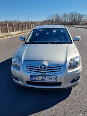 Vând Toyota Avensis 1,8 vvt-i - imagine 8