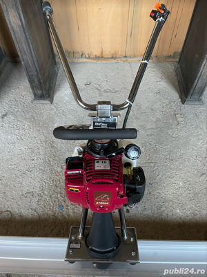 inchiriere lipa-rigla vibranta pentru beton