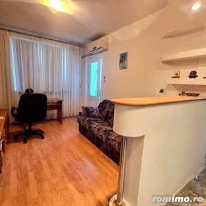 De vanzare apartament 4 camere 85.000 euro - imagine 2