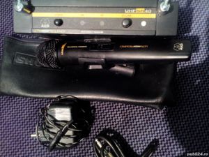 Vând microfon AKG Ultra high frequency UHE HT40 preț 500 lei