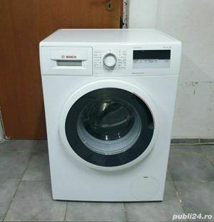 Masina de spălat rufe Bosch. 