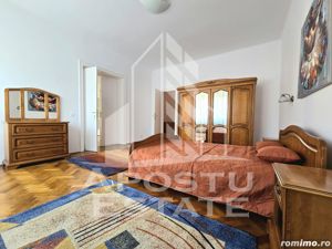 Apartament 3 camere , 154 mp , Central - imagine 9