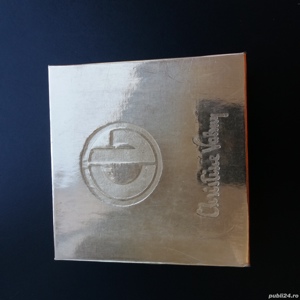 Butoni marca Christine Valmy	