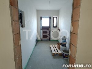 Casa de vanzare cu vedere la munte 5 camere 3 bai 175 mpu Cisnadie  - imagine 13