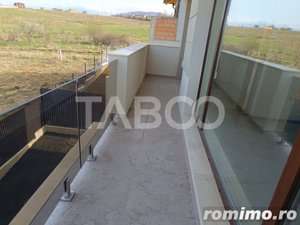 Casa de vanzare cu vedere la munte 5 camere 3 bai 175 mpu Cisnadie  - imagine 8