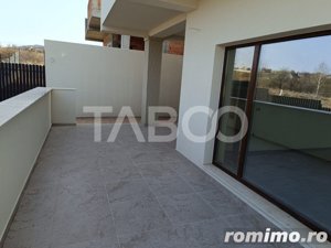 Casa cu vedere la munte 5 camere 3 bai 175 mpu Cisnadie  - imagine 2