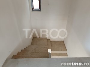 Casa de vanzare cu vedere la munte 5 camere 3 bai 175 mpu Cisnadie  - imagine 18