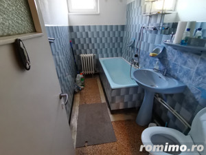 Apartament 3 camere, decomandat, etaj 1, zona centrala - imagine 3