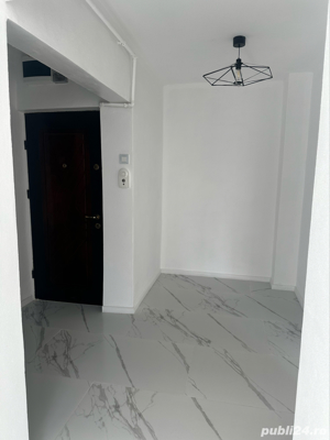 Vand apartament 2 camere  - imagine 7