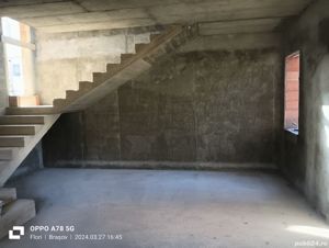 Executam tencuieli manuale