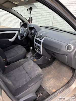 Dezmembrez Dacia Sandero 1.6 benzina 2009 - imagine 9