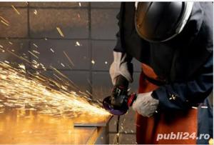 Angajez muncitor in industria confectiior metalice