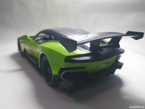 Macheta Aston Martin Verde Metal 1.24