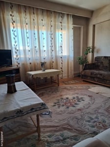 Apartament 3 camere de vanzare