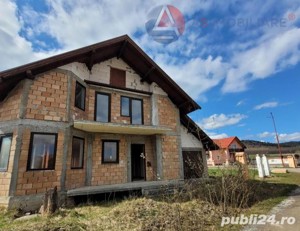 Casa intr-o zona linistita, Vulcan, Brasov - imagine 10