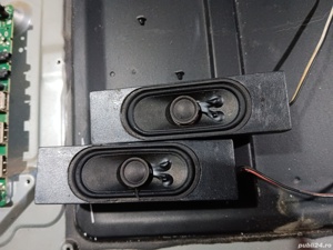 set 2 difuzoare ydt105z-08 10w 8ohm de pe tv Utok u43hd2