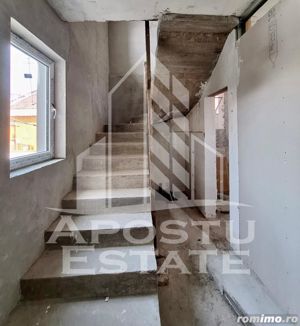 Casa “la gri” cu gradina, zona Calea Aurel Vlaicu - Bujac - imagine 5