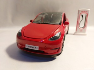 Macheta Tesla Model Y  - imagine 2