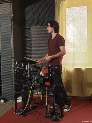 Cursuri pentru pasionatii de tobe, percutie-prima lectie GRATUITA - imagine 8