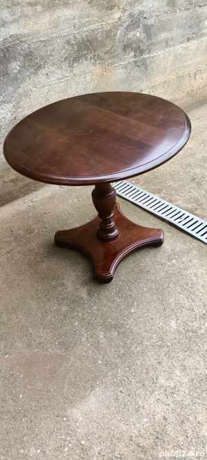 Măsuță din lemn masiv