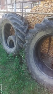 Vanzare tractor plug si cauciucuri  - imagine 6